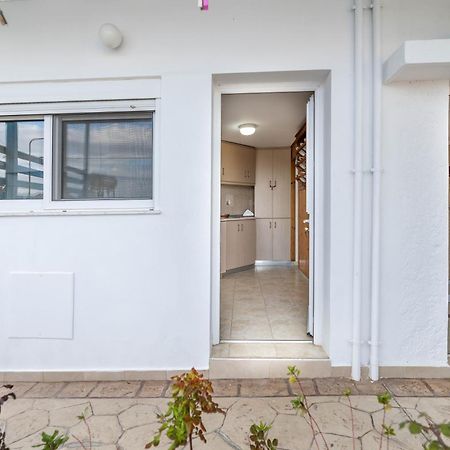 Springs Petronas Apartment Archangelos  Exterior photo