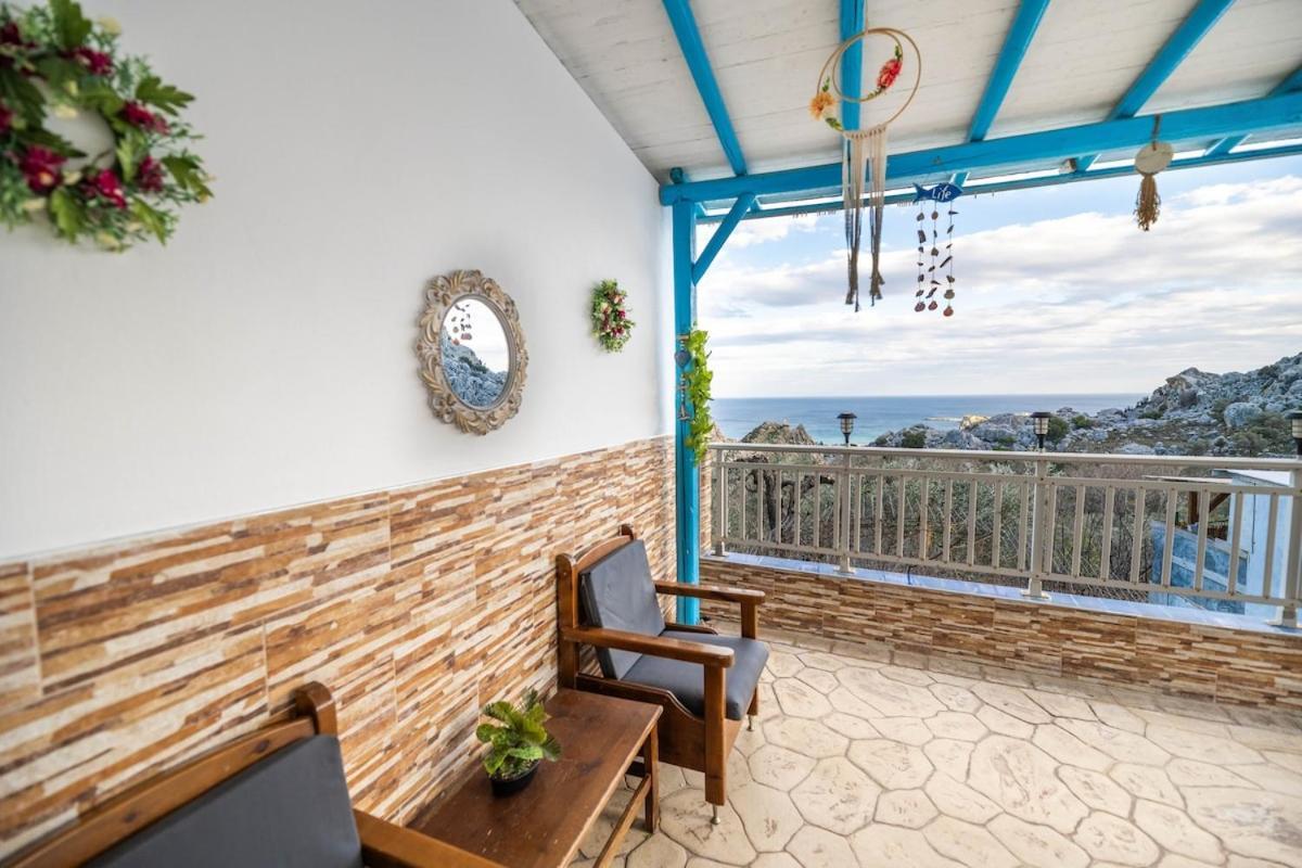 Springs Petronas Apartment Archangelos  Exterior photo