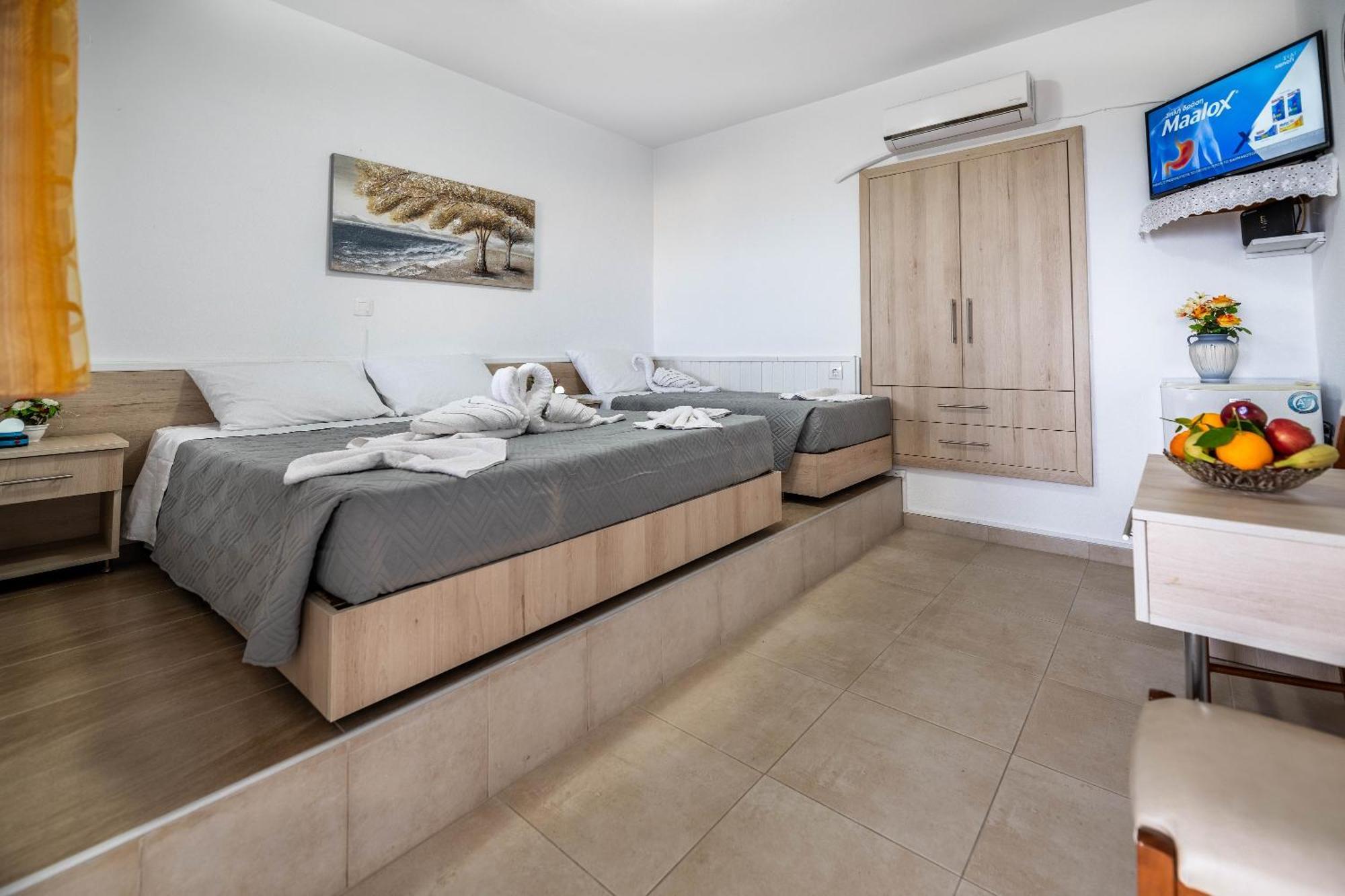 Springs Petronas Apartment Archangelos  Exterior photo